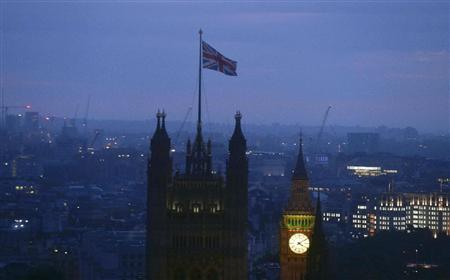 ２４日、英国民投票から一夜明けたロンドン（ロイター＝共同）
