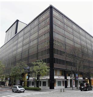 出光興産の本社が入るビル=東京・丸の内 出光興産の本社が入るビル=東京・丸の内