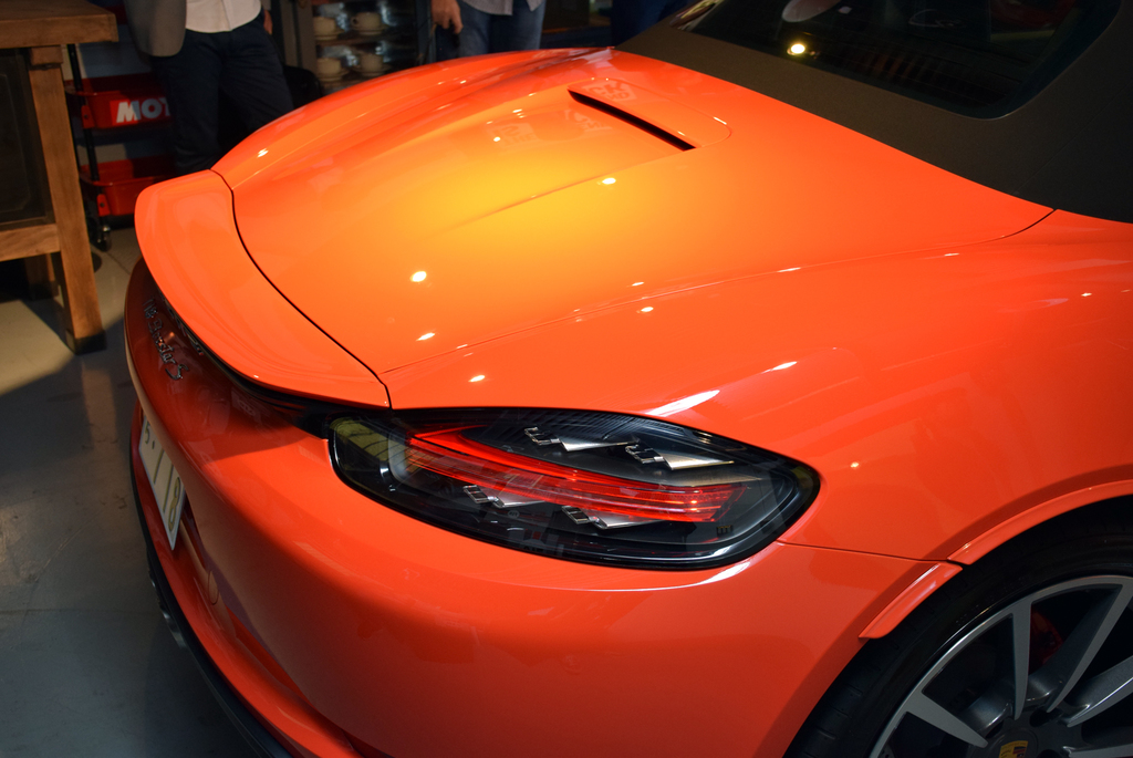 丸みを帯びたボディーラインがきれい