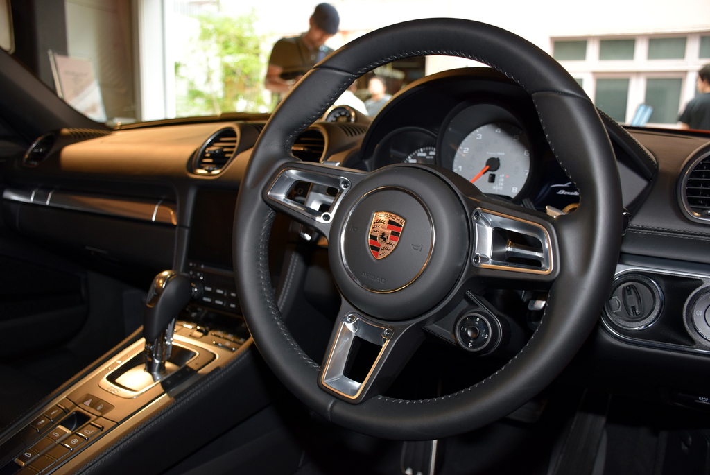 ボクスターの運転席