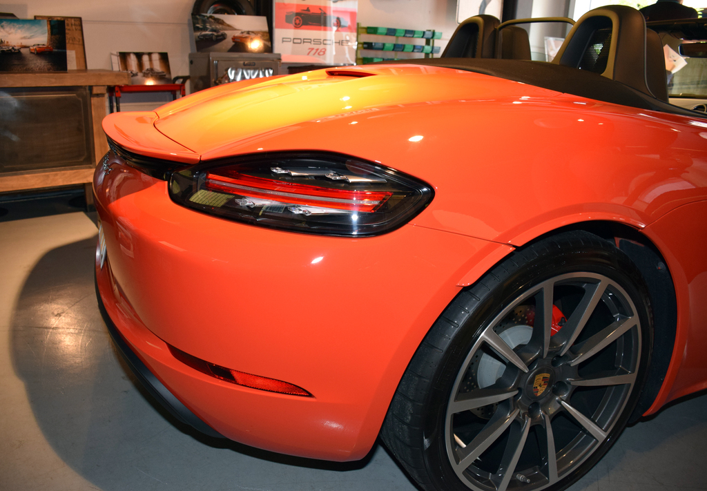 丸みを帯びたボディーラインがきれい