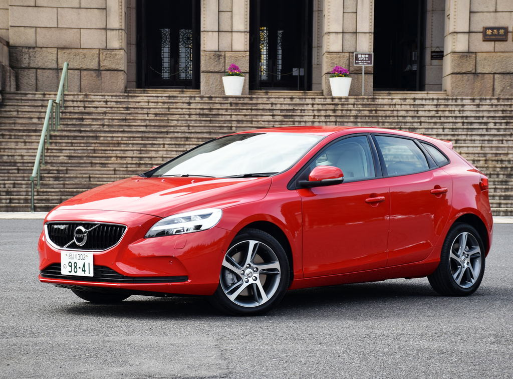 ボルボの新型Ｖ４０