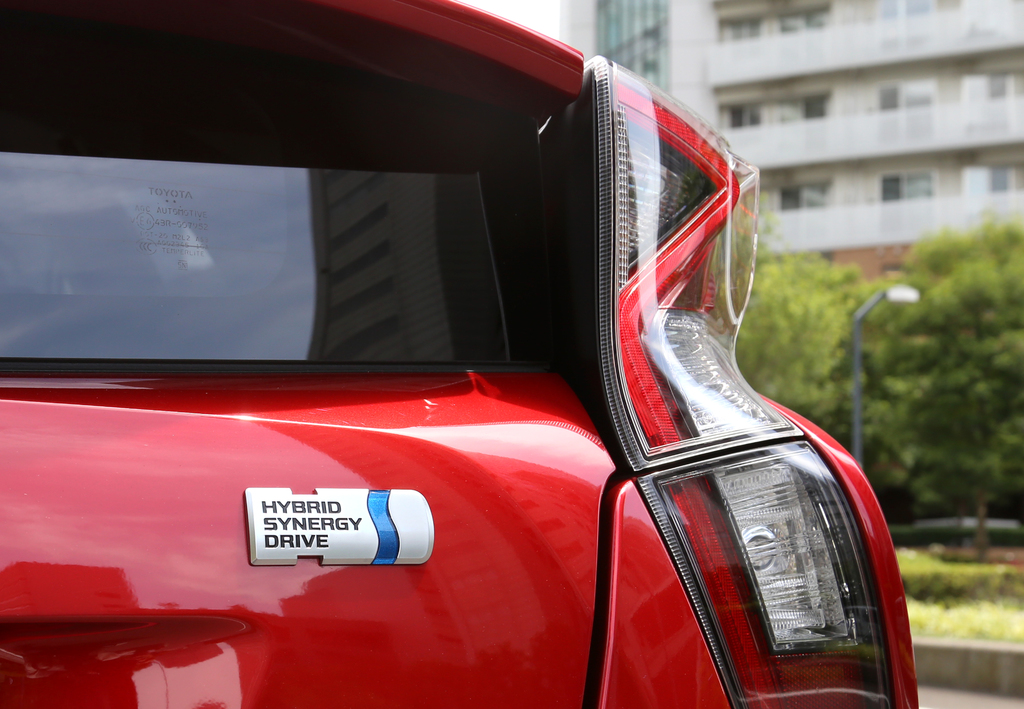 この“艶めかしい”カーブが新型プリウスの特徴の一つ