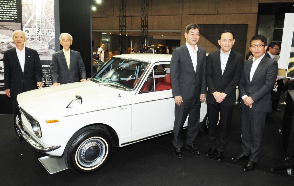 「オートモビルカウンシル２０１６」が開幕。カローラの歴代開発者が当時を語った＝千葉市美浜区の幕張メッセ（伴龍二撮影）