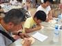 蔵王工場＝間伐材のうちわ作りに親子で参加
