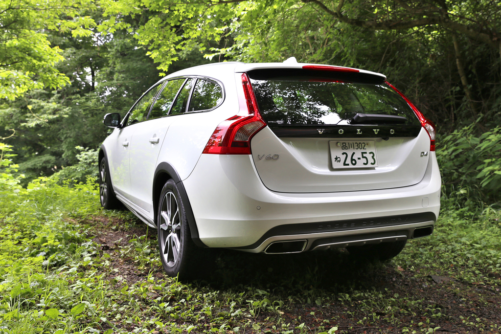 ボルボ「Ｖ６０ クロスカントリー」