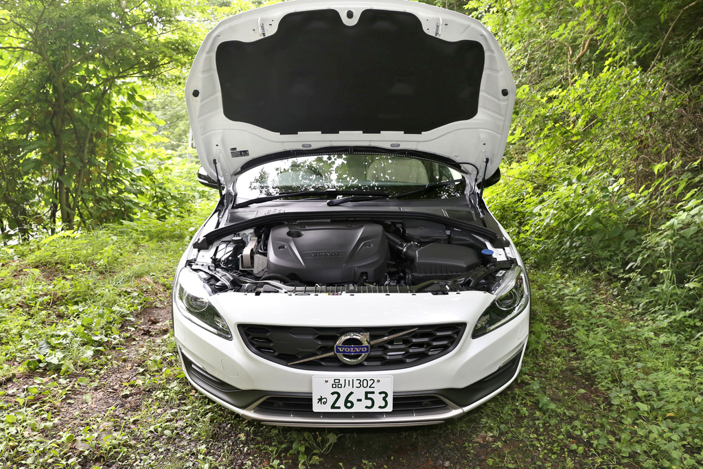 ２リッターのディーゼルエンジンを搭載