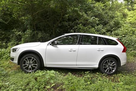 ボルボ「Ｖ６０ クロスカントリー」