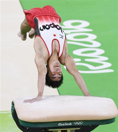 男子跳馬決勝白井健三の跳馬＝リオデジャネイロ（共同）