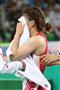 レスリング女子５３キロ級・決勝米国選手に敗れ連覇が途絶えた吉田沙保里。終了後、悔し涙を流す＝１８日、カリオカアリーナ（撮影・大橋純人）