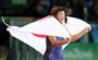 【リオデジャネイロ五輪２０１６】レスリング女子フリースタイル６３キロ級優勝し国旗を手にする川井梨紗子＝１８日、カリオカアリーナ（撮影・桐山弘太）