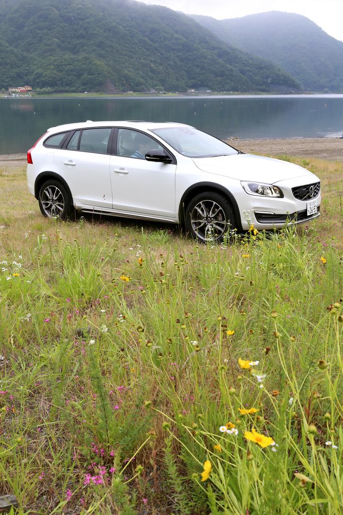 ボルボ「Ｖ６０ クロスカントリー」