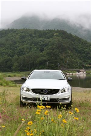 ボルボ「Ｖ６０ クロスカントリー」