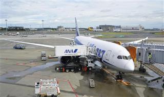 成田空港に引き返した全日空８２９便ボーイング７８７＝３０日午後