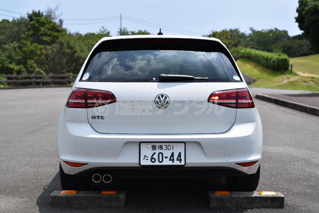 右側のリアコンビランプにはひときわ明るく光るリアフォグランプも内蔵。ゴルフＧＴＥ