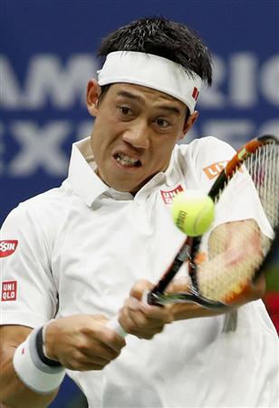 男子シングルス準決勝スタン・バブリンカと対戦する錦織圭＝ニューヨーク（共同）