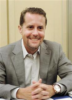 産経新聞のインタビューに応じたソニー・インタラクティブエンタテインメントのアンドリュー・ハウス社長兼グローバルCEO=15日、千葉市美浜区(黄金崎元撮影) 産経新聞のインタビューに応じたソニー・インタラクティブエンタテインメントのアンドリュー・ハウス社長兼グローバルCEO=15日、千葉市美浜区(黄金崎元撮影)