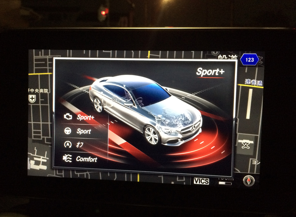 ドライブモードで「スポーツ＋」を選択（iPhoneで撮影）