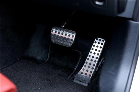 ラバースタッド付のステンレスペダル