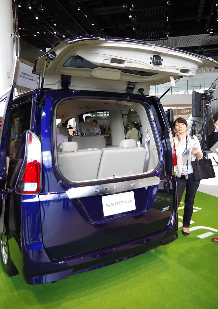 日産の新型「セレナ」