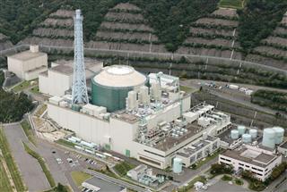 高速増殖炉「もんじゅ」=21日午後、福井県敦賀市(共同通信社ヘリから) 高速増殖炉「もんじゅ」=21日午後、福井県敦賀市(共同通信社ヘリから)