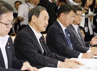 原子力関係閣僚会議であいさつする菅官房長官（左から２人目）＝２１日午後、首相官邸
