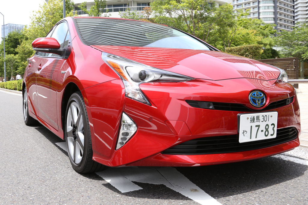 ユニークなヘッドランプ