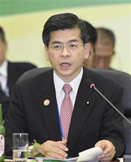 Ｇ７交通相会合であいさつする石井国交相＝２４日午後、長野県軽井沢町