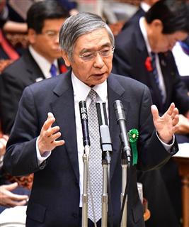 参院予算委員会の平成２８年度第２次補正予算案について質問に答える日銀の黒田東彦総裁＝５日午前、国会・参院第１委員会室（斎藤良雄撮影）