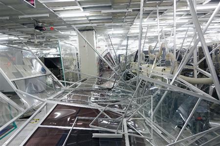 熊本地震直後のソニーの半導体工場内部の様子（同社提供）