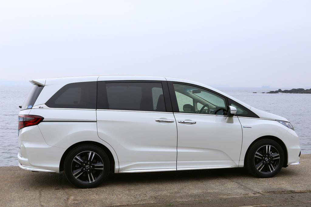 オデッセイ ハイブリッド アブソルート