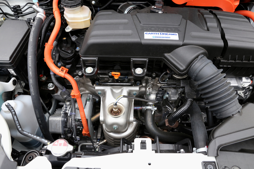 オデッセイＨＶのエンジンルーム