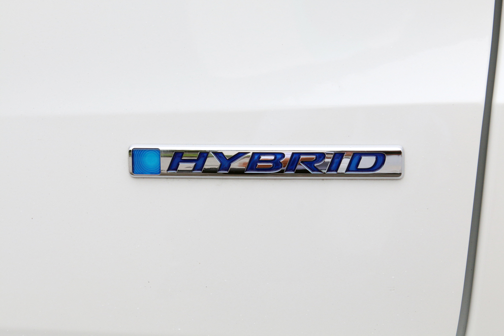 ハイブリッドのエンブレム