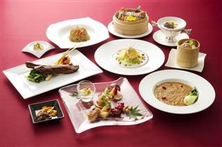 中国料理「桃源」で販売するディナーコース「上海蟹晩餐」