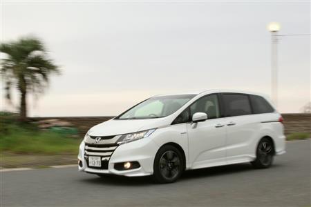 流麗なデザインが特徴のオデッセイ ハイブリッド アブソルート