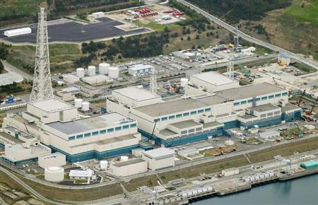 東京電力柏崎刈羽原発の６号機（中央）、７号機（右）＝新潟県柏崎市