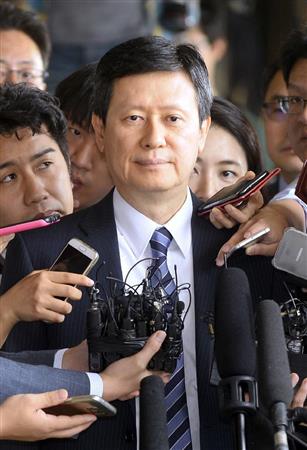 ソウル中央地検に出頭した重光武雄氏の長男、宏之氏＝９月１日（共同）