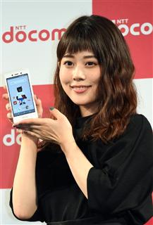 ＮＴＴドコモの冬春モデル発表会に出席した女優の高畑充希さん＝１９日、東京都中央区（寺河内美奈撮影）