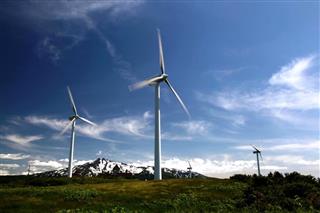 国内の約５０％の風力発電事業に関与しており、設計から運用まで一貫したサービスを提供している（一般社団法人日本風力発電協会提供）