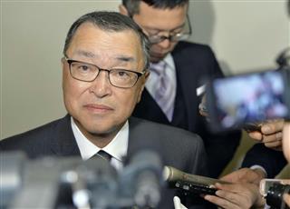 配偶者控除の見直し議論を進める自民党税制調査会の宮沢洋一会長＝１８日