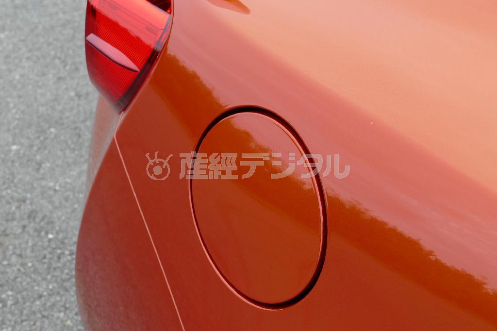 フュエルリッドは丸形。トヨタ・８６