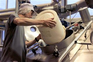 ヤッホーブルーイングのクラフトビール醸造所=長野県佐久市(同社提供) ヤッホーブルーイングのクラフトビール醸造所=長野県佐久市(同社提供)