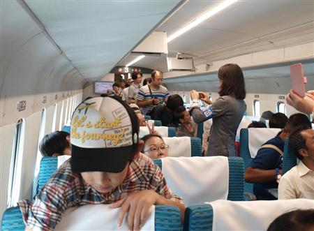 リニア体験乗車、発車直前の車内