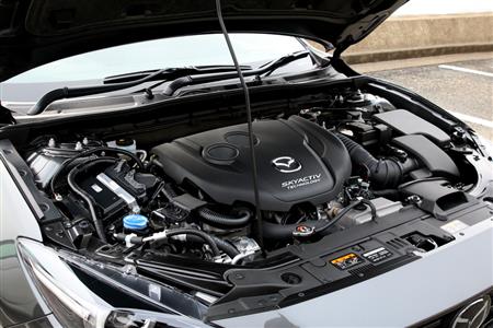 パワーたっぷりの２．２リッターのディーゼルターボエンジン