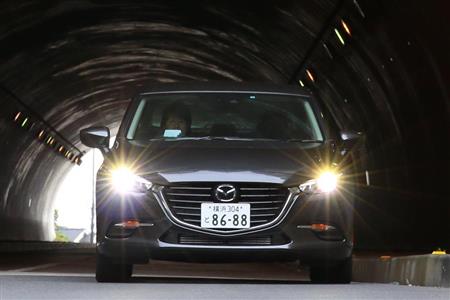 黒っぽい「マシーングレー」は重厚感を漂わせて存在感たっぷり