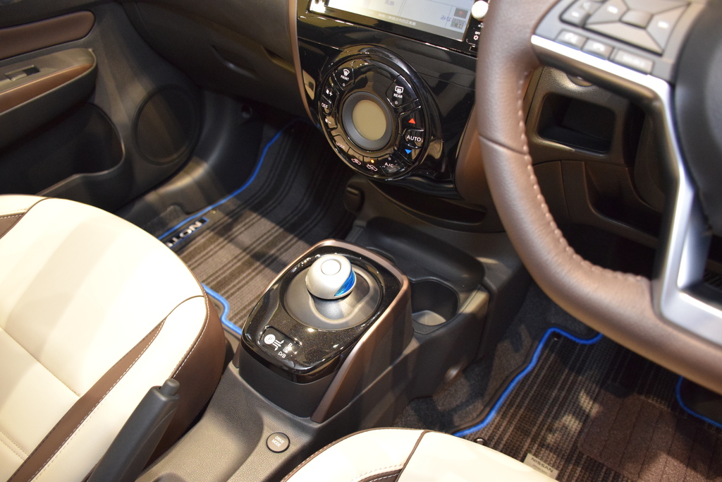 日産「ノート e-POWER」のインテリア