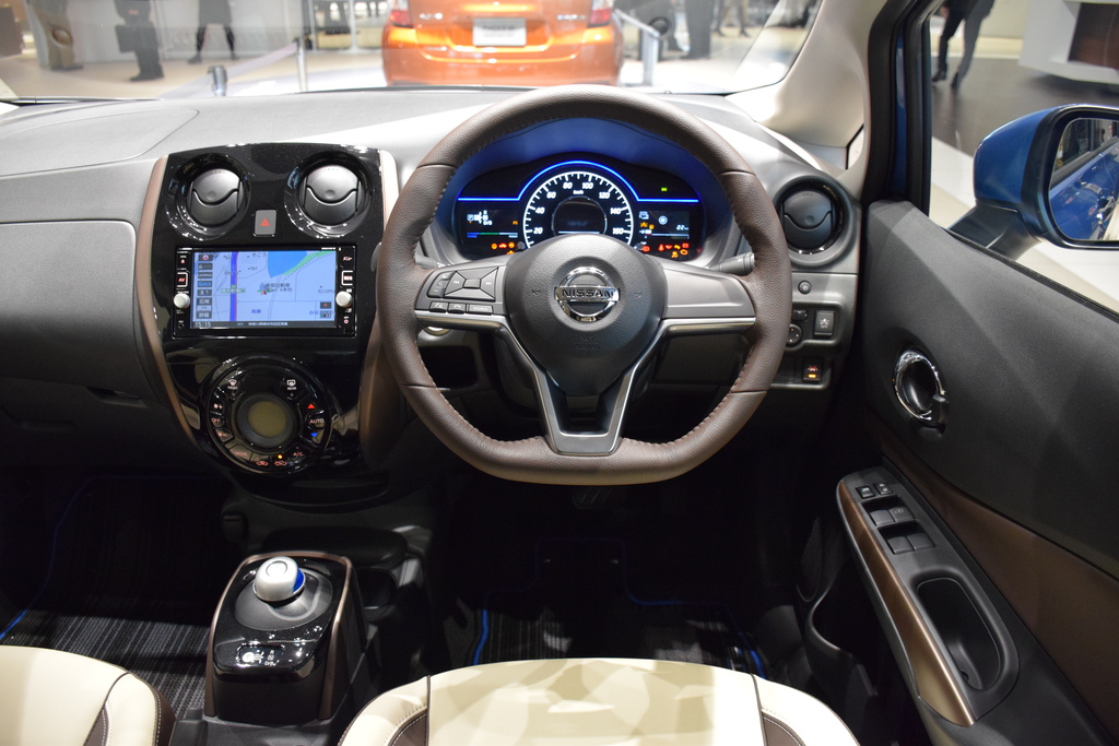 日産「ノート e-POWER」のインテリア