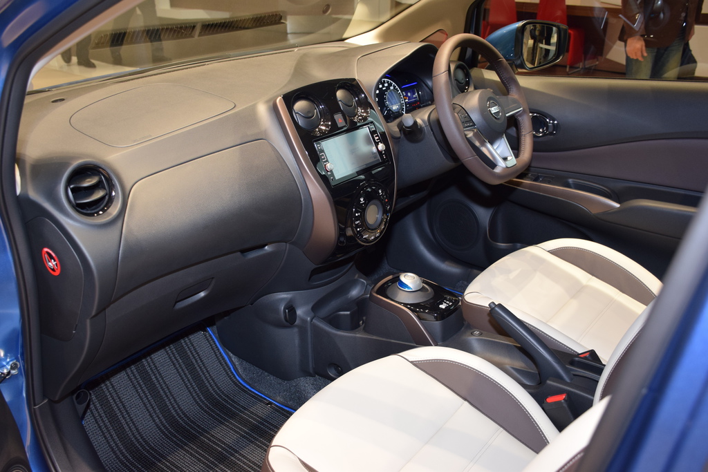 日産「ノート e-POWER」のインテリア