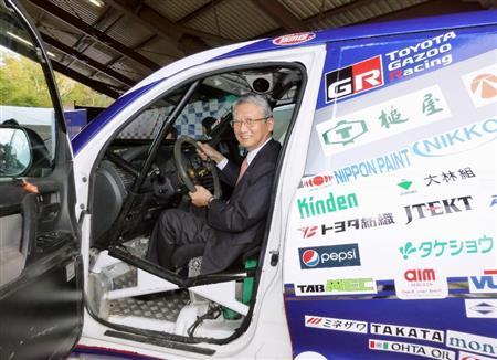 ダカール・ラリー参戦を発表したトヨタ車体の増井敬二社長＝１６日午後、愛知県豊田市