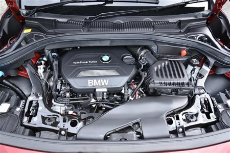 今回の影の主役、２リッターディーゼルターボエンジン。ＢＭＷ・２１８ｄグランツアラー